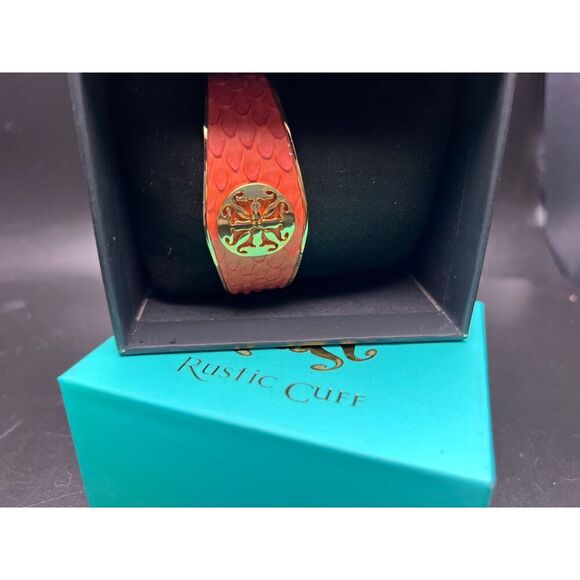 Rustic Cuff Snake Cuff - Picture 6 of 6